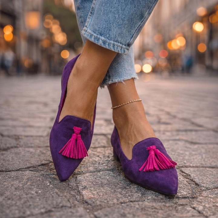 Livia | Pointed Flats