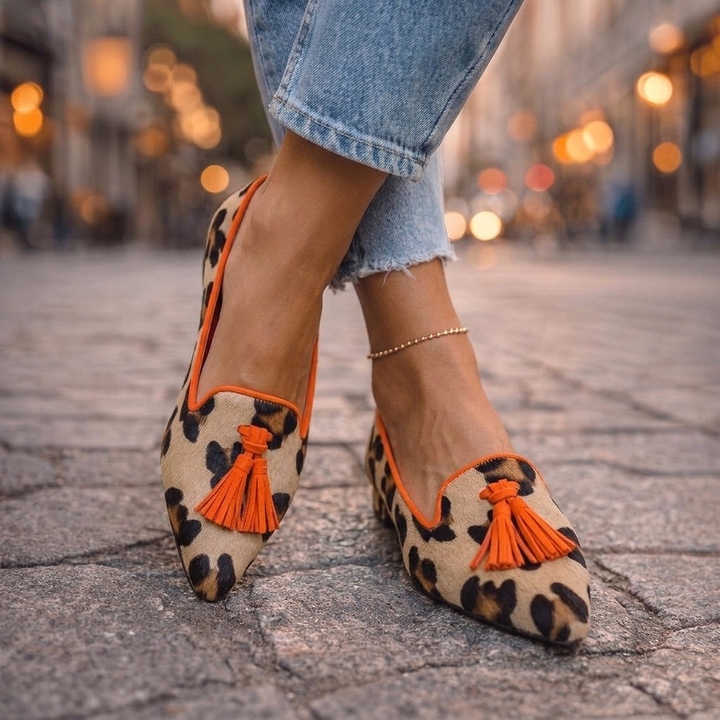 Livia | Pointed Flats